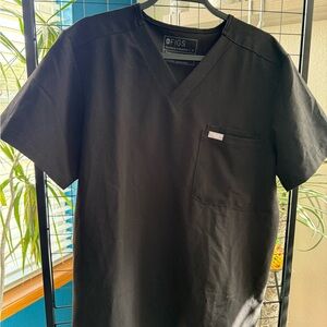 FIGS Men's Black Scrub Top